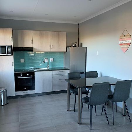 Elephant House, 2 Bedroom House, Next To Pilanesberg And Sun City Mogwase Exteriör bild