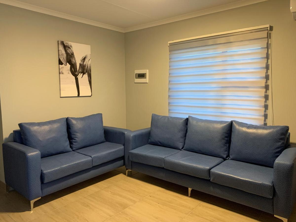 Elephant House, 2 Bedroom House, Next To Pilanesberg And Sun City Mogwase Exteriör bild